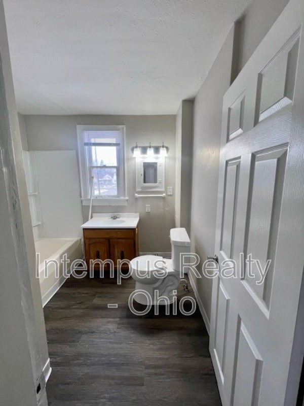 Building Photo - 1252 E 23rd Ave