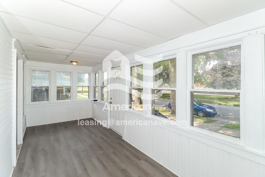 Building Photo - 1014 Benham Ct