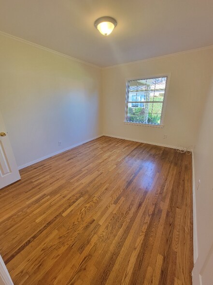 Building Photo - 13644 Leadwell St