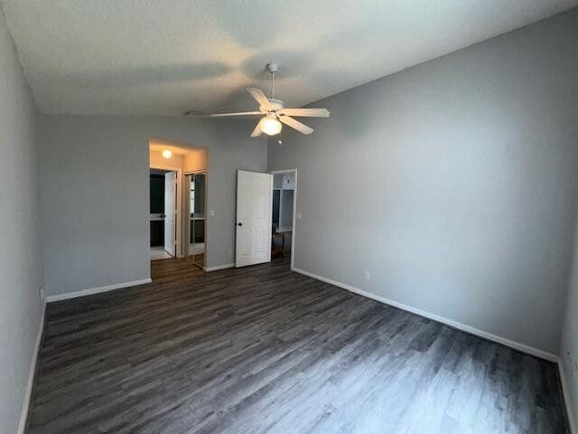 Building Photo - 1883 Oak Berry Cir