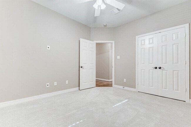 Building Photo - 1130 Wellshire Dr