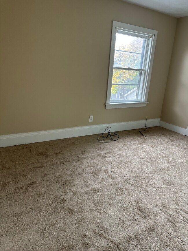 Building Photo - 297 Cedarwood Ter