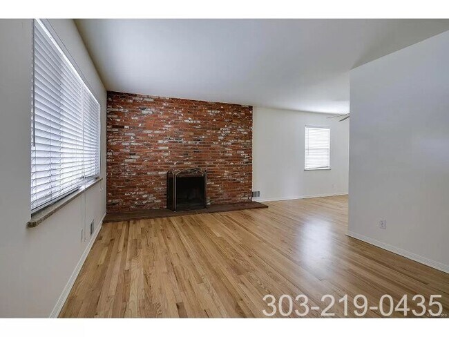 Building Photo - 2800 S Holly Plz