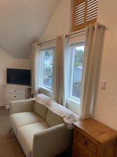 Building Photo - 3428 63rd Ave SW