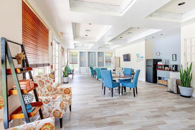 Building Photo - 11770 St Andrews Place