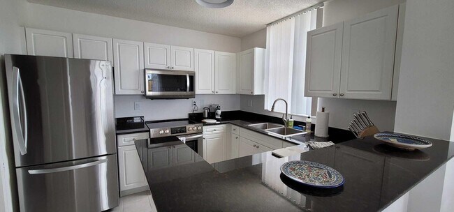 Building Photo - 651 Okeechobee Blvd