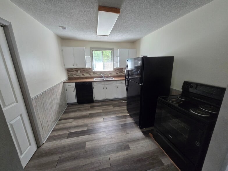 Building Photo - 78 Rathbun Cir
