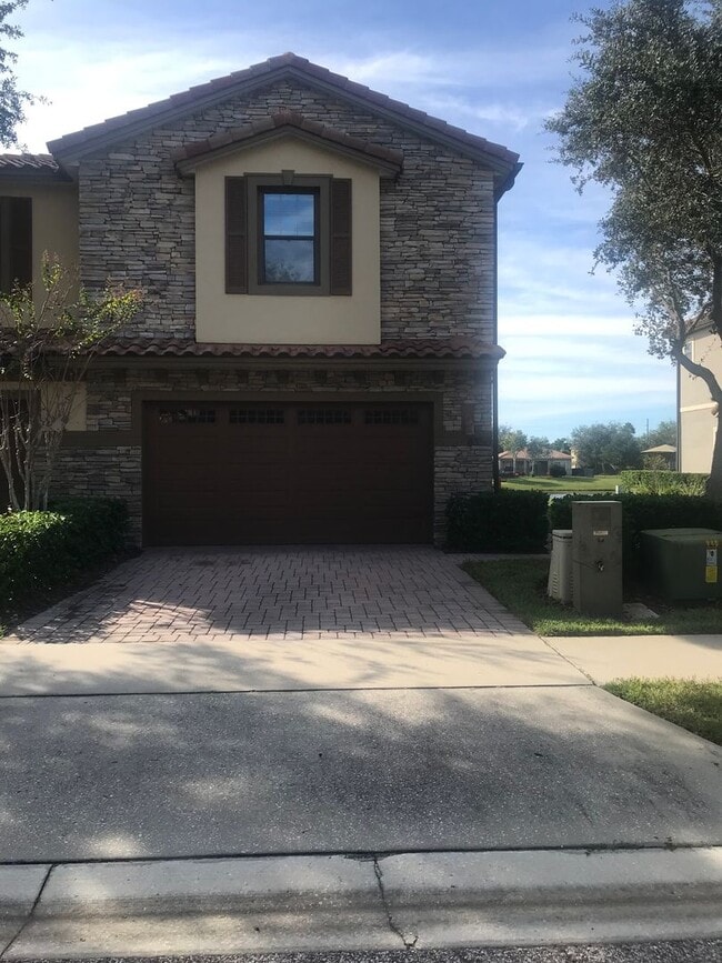 Building Photo - Lake Nona Townhome 3 Bed 2.5 Bath - Move in Special $500 off First Month Rent