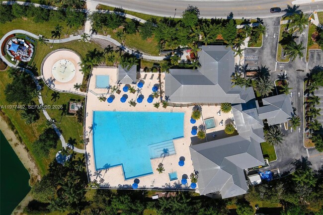 Building Photo - 2380 NE 1st St