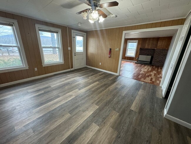 Building Photo - 26-28 Route 7 North, Unit 101