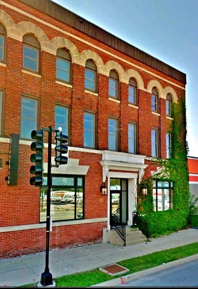Front Entrance - 315 E University Ave