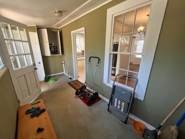 Building Photo - Charming 2 bed 1 bath house in Five-Points!