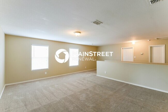 Building Photo - 5 Bedroom Pet-Friendly Home in San Antonio...