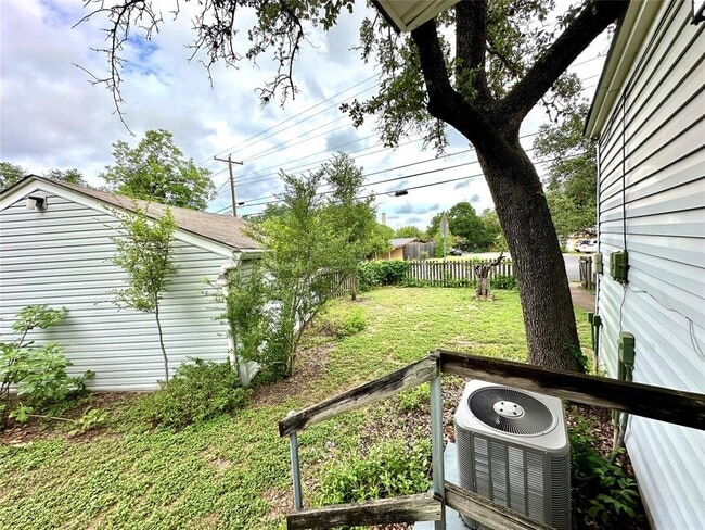 Building Photo - 4812 Ramsey Ave