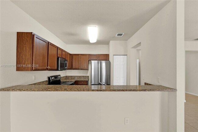 Building Photo - 8620 NW 97th Ave