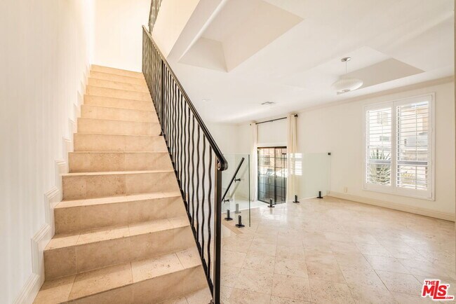 Building Photo - 36 Navy St