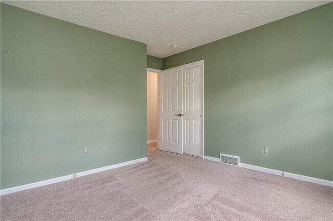 Building Photo - 94 Greenwood Park