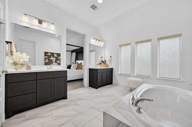 Building Photo - 19302 Seabiscuit Stable Trl