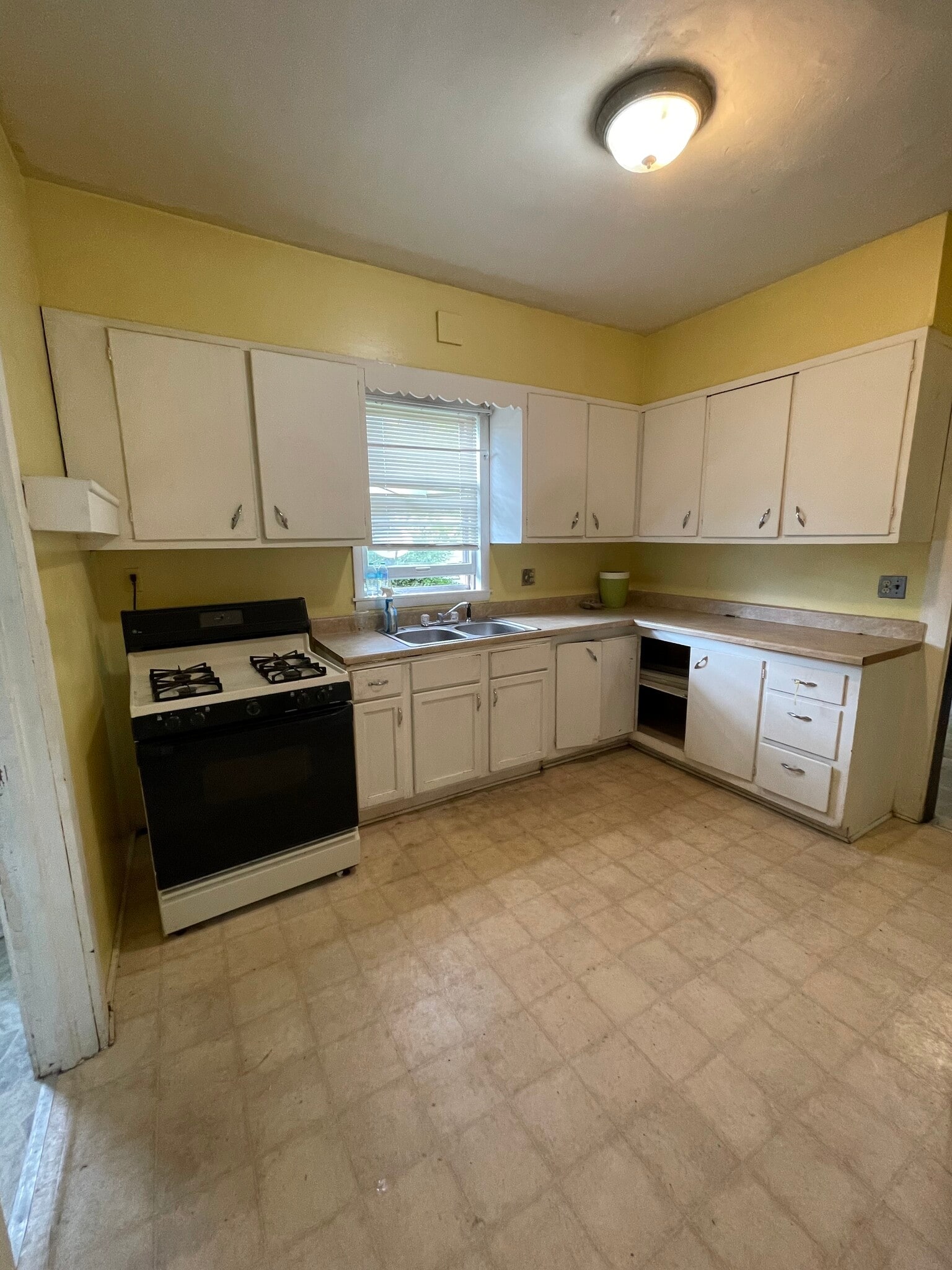 Kitchen View 2 - 750 8th St