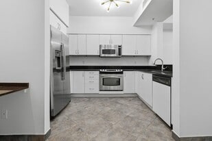 Building Photo - 233 S Federal Hwy