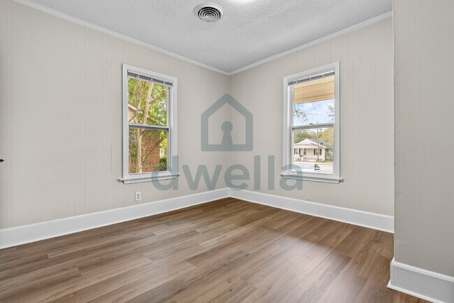 Building Photo - "Charming 3-Bedroom Home in Sumter with 2 Full Baths & Cozy 1169 Sq Ft Layout!"