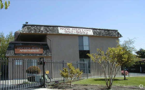 Primary Photo - Lincoln Apartments