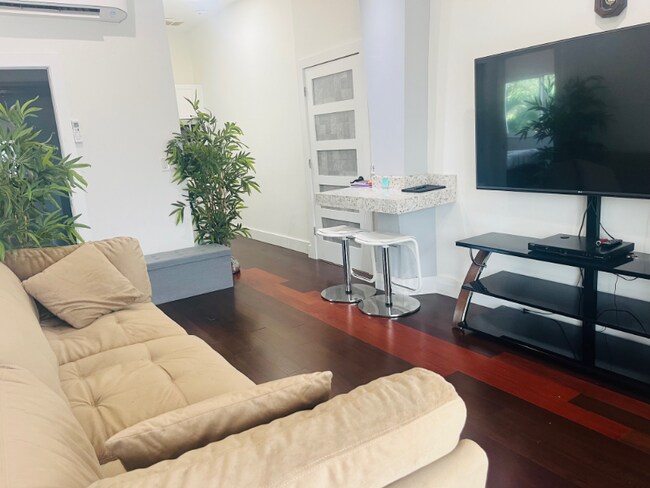 Building Photo - 16400 NW 82nd Ct