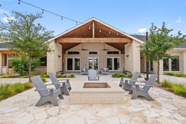 Building Photo - 1101 Halsey Dr