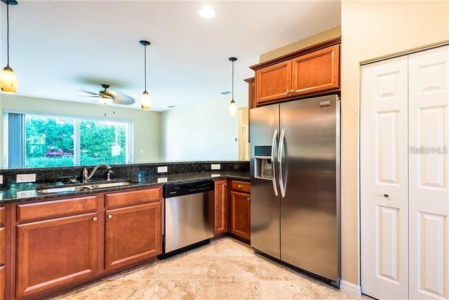 Building Photo - "Charming 2-Bed, 2-Bath with Granite Finishes in Burnt Store Isles!"