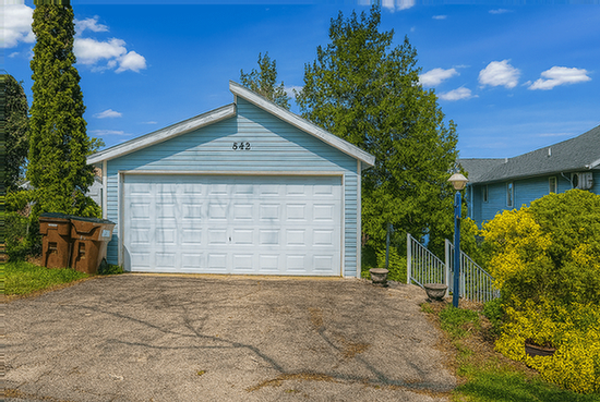 Building Photo - 542 S Woodland Dr