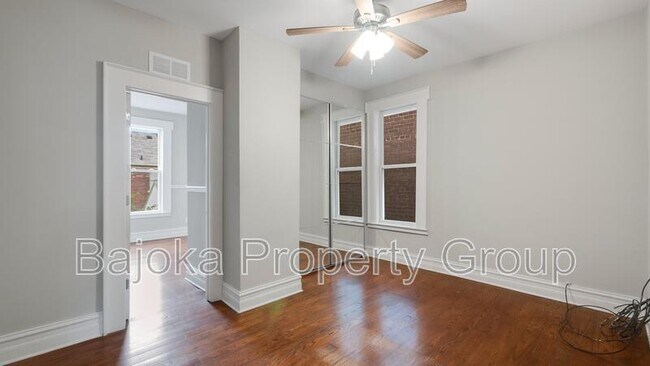 Building Photo - 1510 Trumbull St