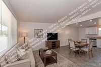 Building Photo - 3054 N Sparkman Blvd