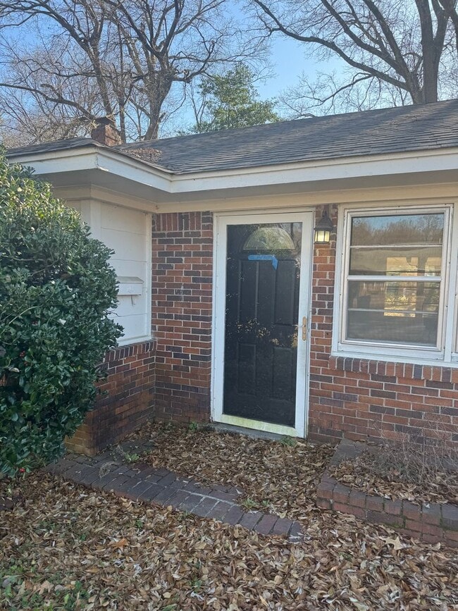 Building Photo - 510 S 19th St