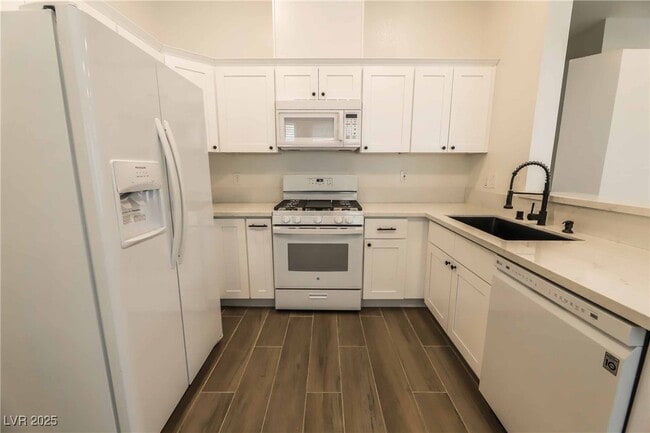 Building Photo - 2728 Riley Oaks Ct