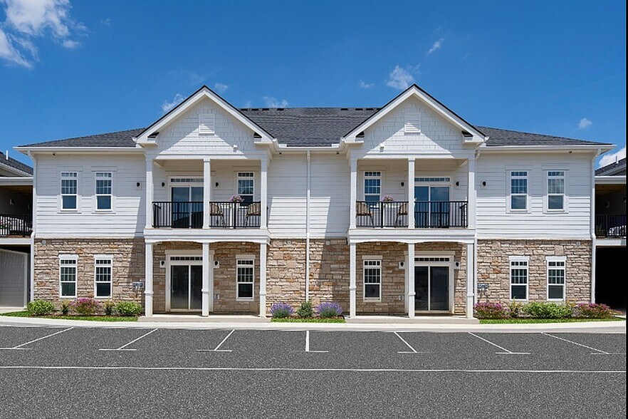 Primary Photo - The Flats at Powell