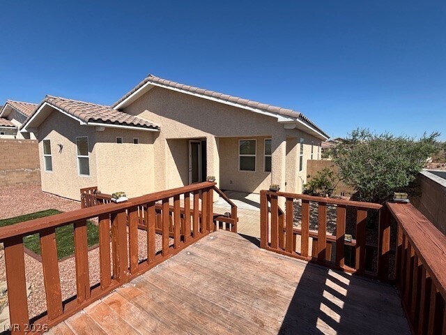 Building Photo - 2341 Thornwood Castle Dr