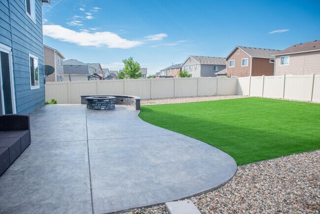Building Photo - 10744 Traders Pkwy