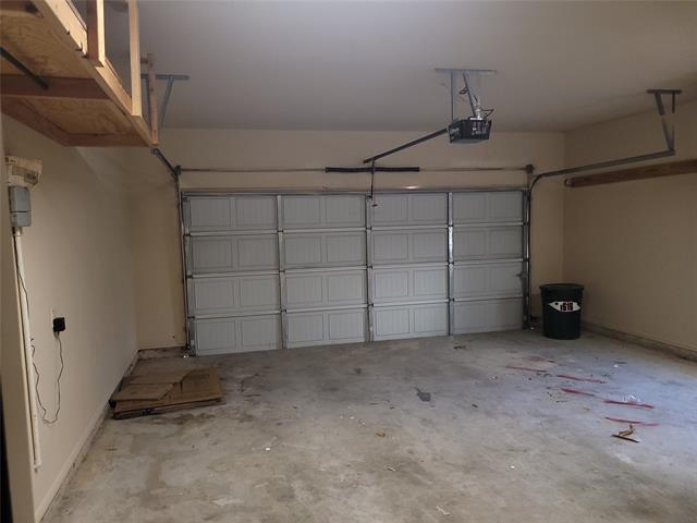 Building Photo - 5130 Southpoint Dr