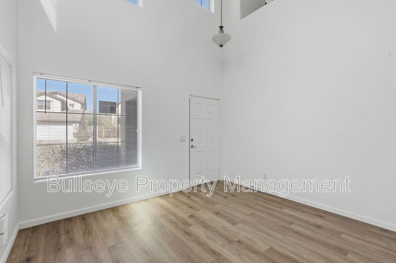 Building Photo - 27513 N 63rd Dr
