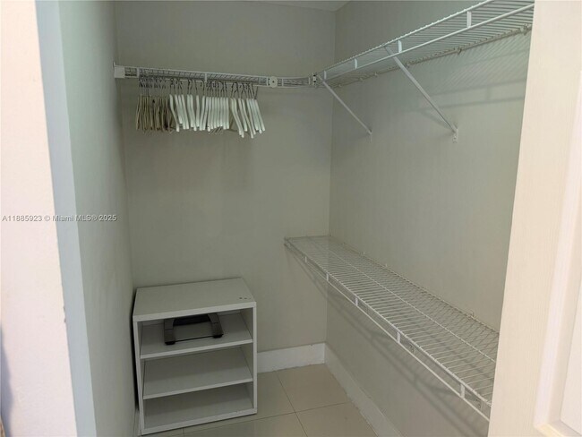 Building Photo - 17050 N Bay Rd