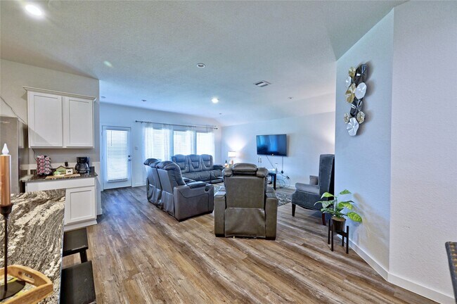 Building Photo - 8522 Kokernot Ln