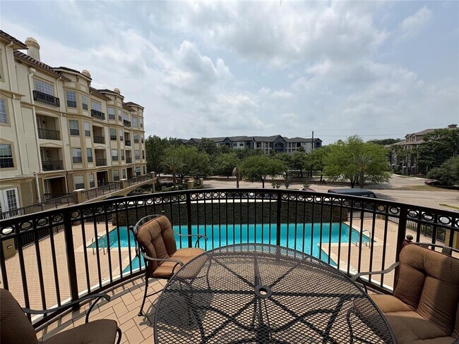 Building Photo - 7575 Kirby Dr