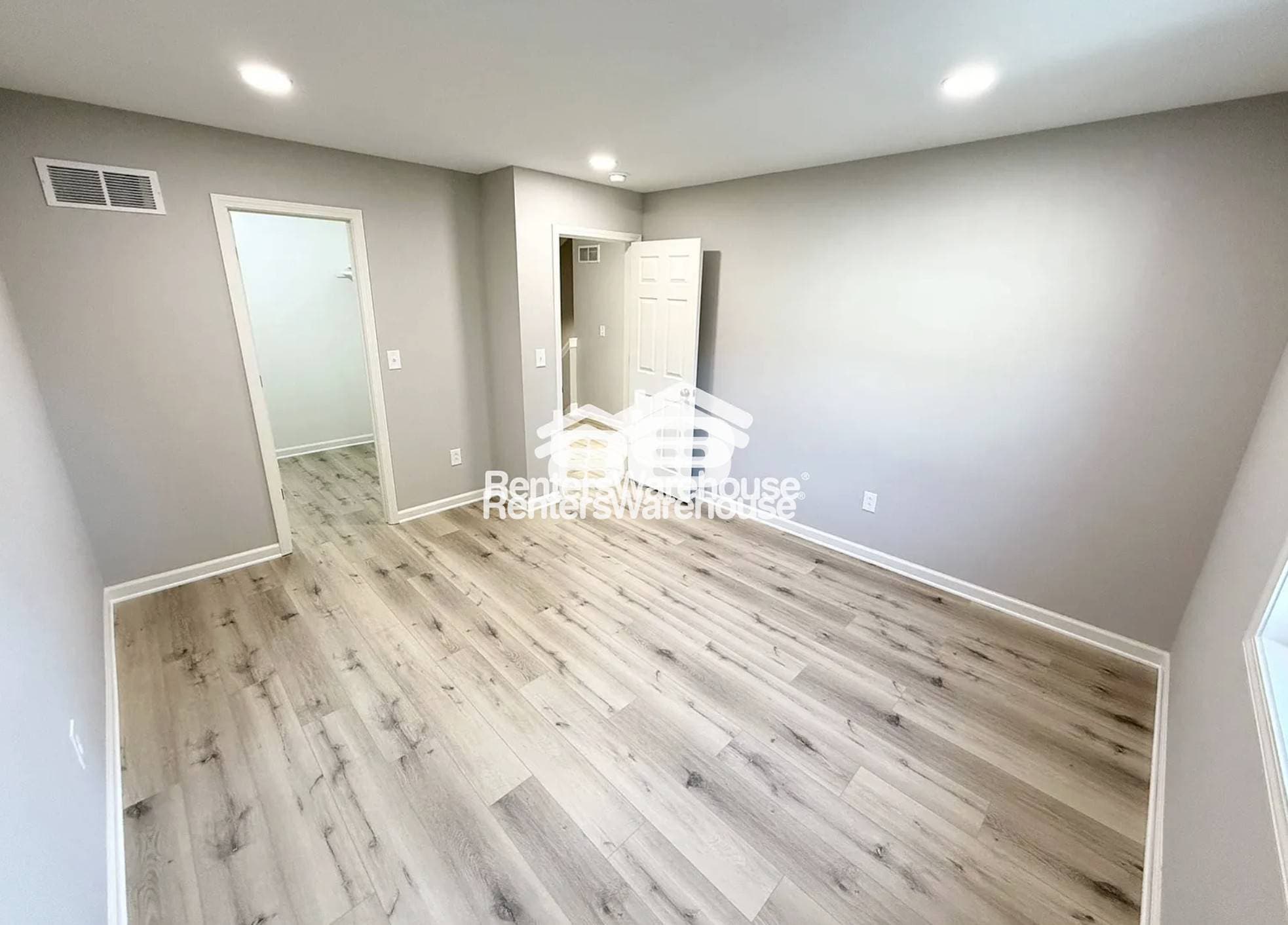 Building Photo - 7101 W 69th St