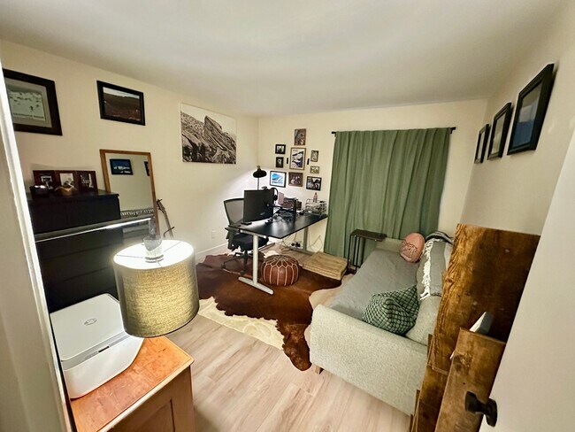 Building Photo - 2461 S Xanadu Way