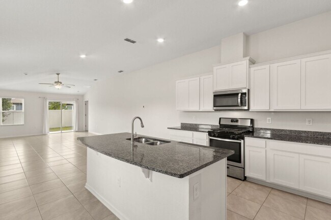Building Photo - Charming 3-Bedroom Home in Nassau Crossing...
