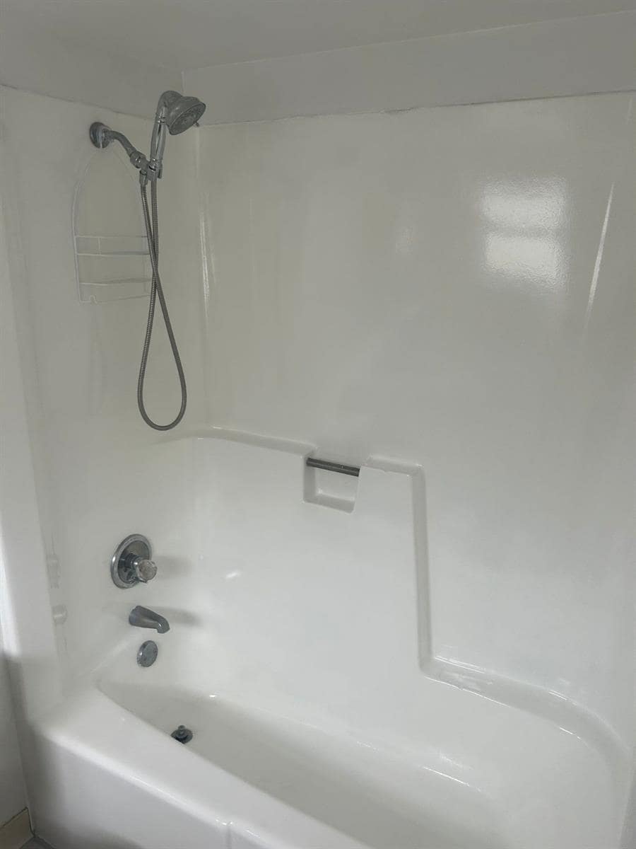 Building Photo - 5174 NE 6th Ave