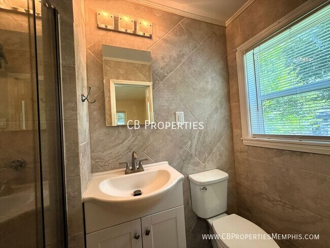 Building Photo - 207 Gardenia Cove