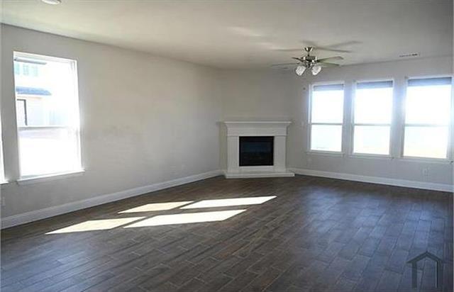 Building Photo - 1200 Renato Dr