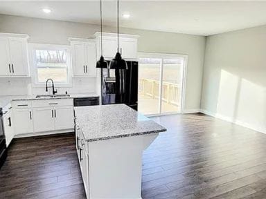 Building Photo - 216 Sellman St