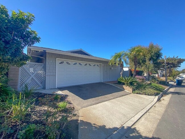 Building Photo - 2719 Via Arboleda